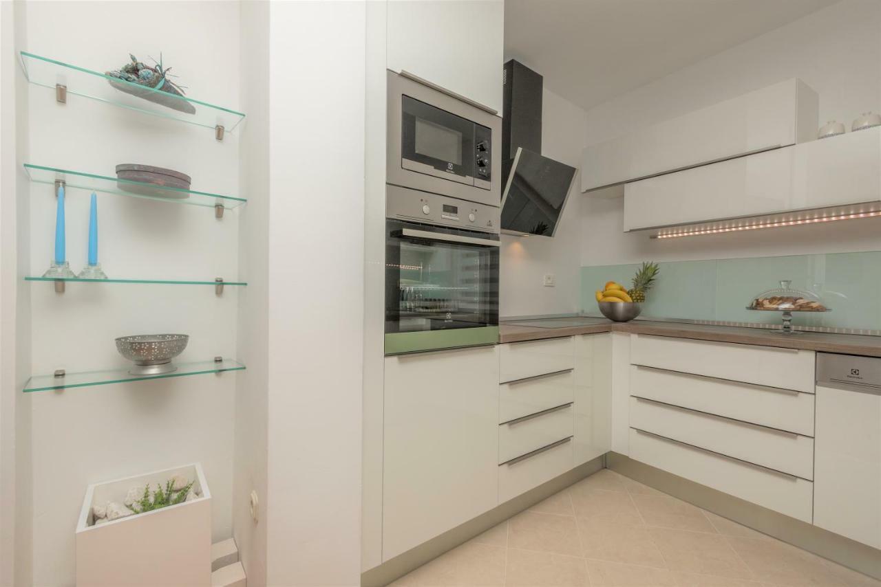 Ferienwohnung Andor - Lux, Two Beautiful Terraces With Sea & Sunset View Makarska Exterior foto