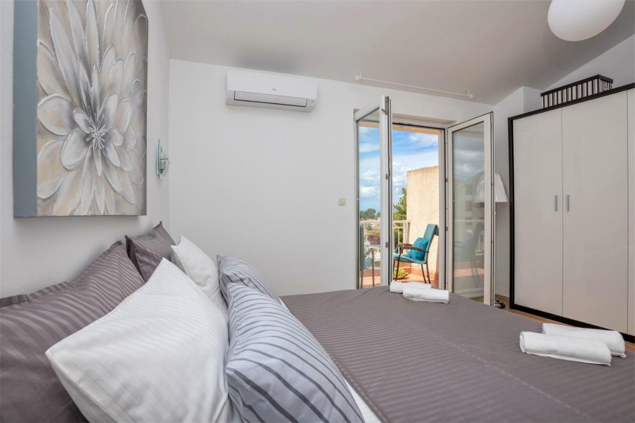 Ferienwohnung Andor - Lux, Two Beautiful Terraces With Sea & Sunset View Makarska Exterior foto
